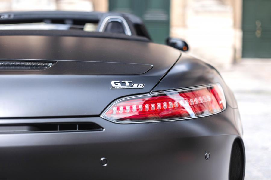 Детали экстерьера Mercedes-AMG GT C Roadster Edition 50 (R190) 2017 года  (фото 18 из 26)